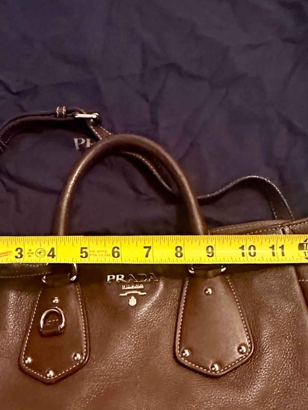 Brown vintage Prada handbag - Picture 6 of 9